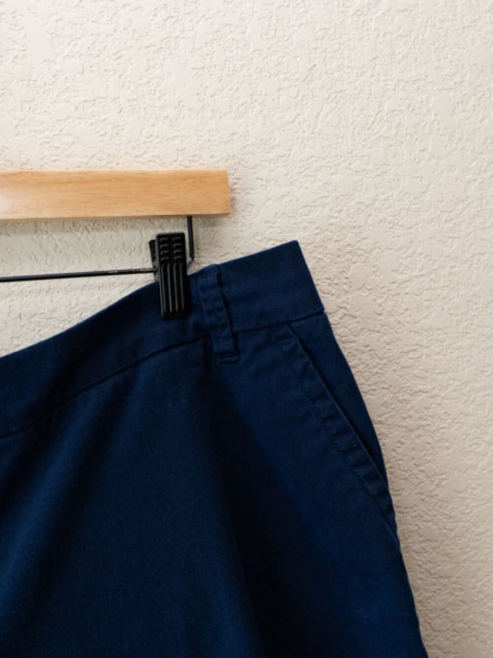 Crown & Ivy Navy Blue Chino Shorts Womens 18W Plus Stretch Cotton Casual Preppy - Picture 4 of 12